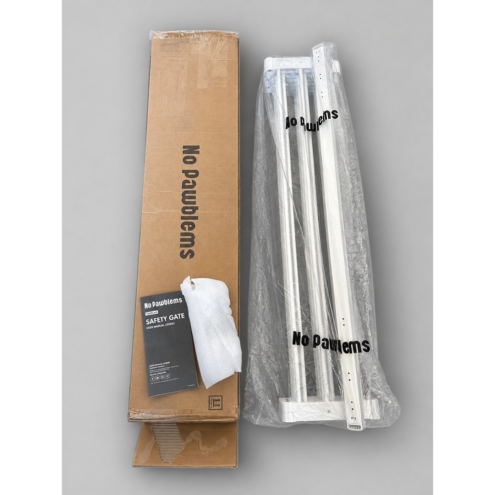 No Pawblems Retractable Safety Gate Pet Dog 45x36 White New Metal Adjustable